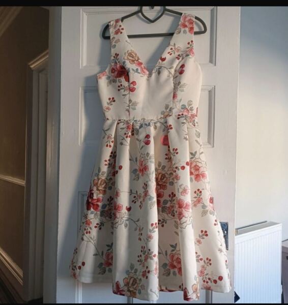 What jacket/cardigan to wear with this dress?