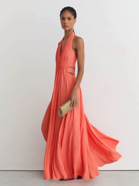 Ideas for a flattering London summer wedding dress after a split