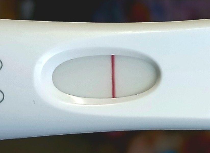 Can anyone see a faint line at 9 DPO on this test?