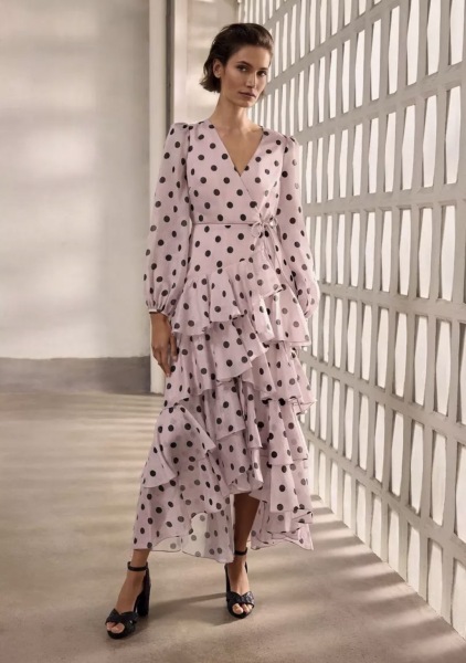 What to wear as mother of the bride for a quirky wedding