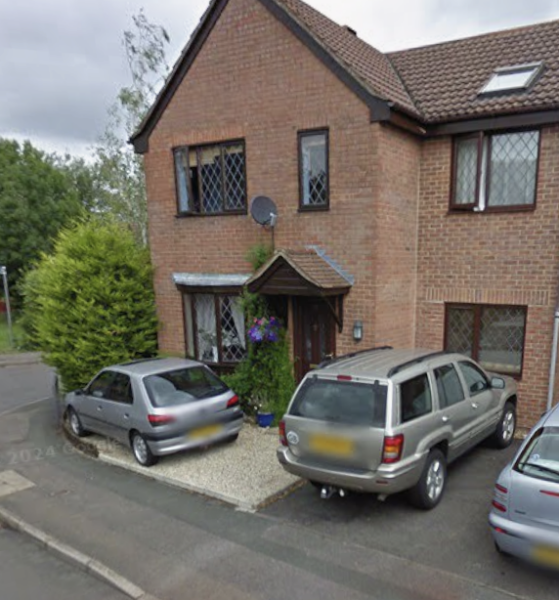 House not selling (with listing)
