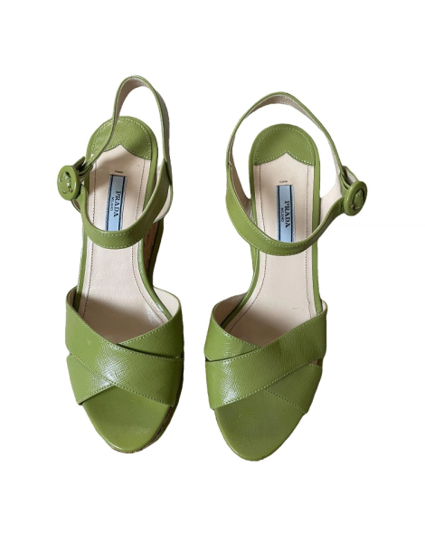 What to wear as mother of the bride for a quirky wedding