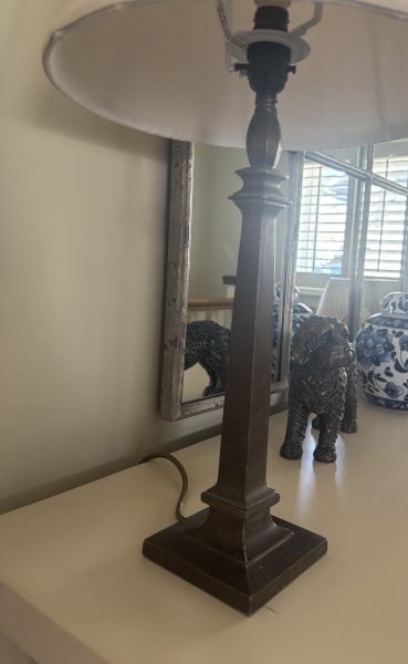 Help me find a lamp base like this