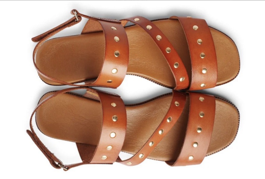 What to wear on my massive feet?!