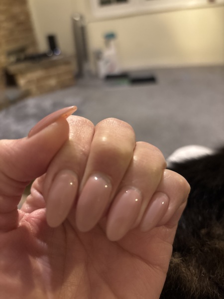 I want to see your nails!