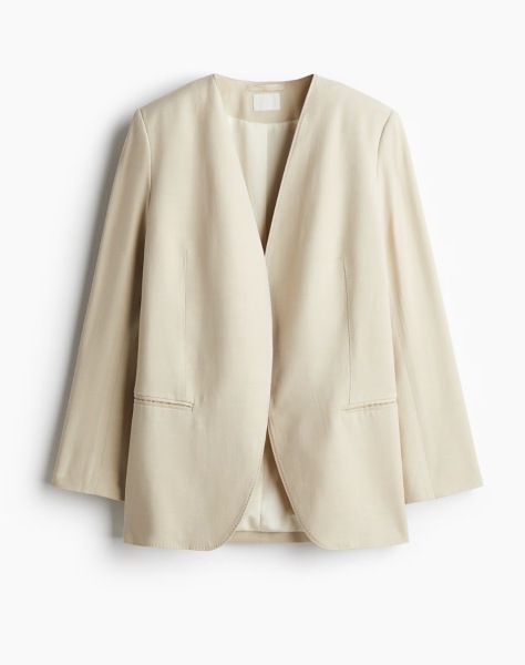 Would you wear black on your bottom half with a light coloured top for a more casual wedding?