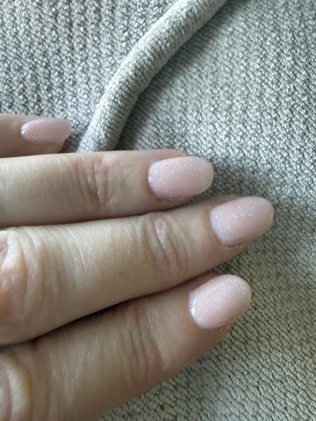 I want to see your nails!