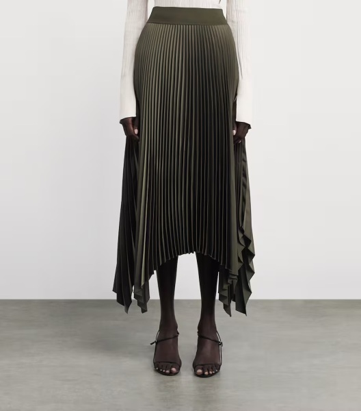 Do you have an outfit (or two) you feel amazing in?