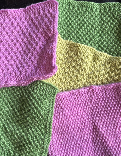 Woolly Hugs. A blanket for lovely wafflenose who has tragically lost her daughter. Can you help us please?