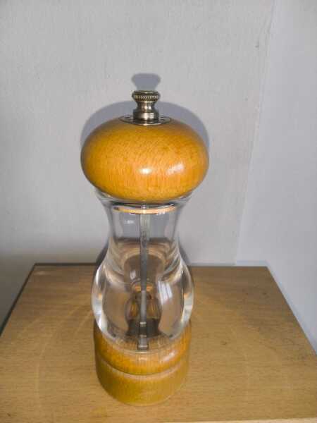 Has anyone got a pepper mill they actually like?