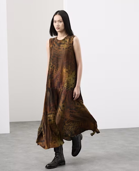 “I never ‘FEEL’ stylish. Please help me with an outfit for my birthday dinner in a luxury hotel. Vinted options a bonus. Thank you!