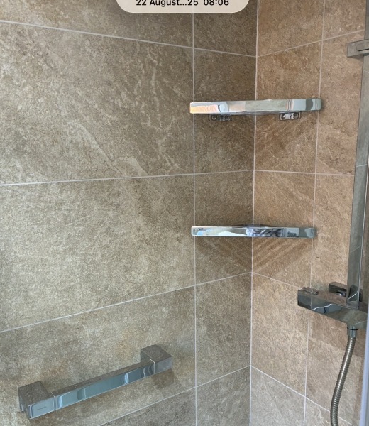 Is a shower niche worth fitting in a 90cm quadrant?