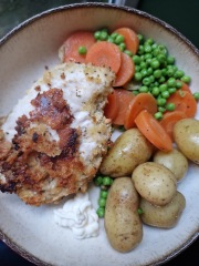 Meal planning, sharing recipes and ideas to make the weekly budget go further.