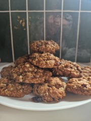 Meal planning, sharing recipes and ideas to make the weekly budget go further.