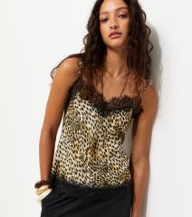 Would you wear black on your bottom half with a light coloured top for a more casual wedding?