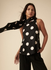 Would you wear black on your bottom half with a light coloured top for a more casual wedding?