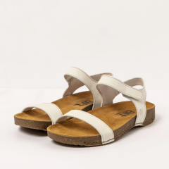 Flat sandals with straps that don't make me look like I'm 80