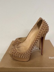 Could I wear spiked platform heels with my dress?