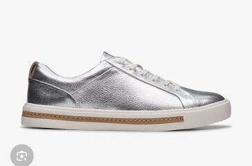 Why can’t I wear trainers?