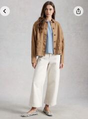 Casual outfit ideas for an apple-shaped figure? Please help me!