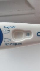 Am I seeing a faint positive pregnancy test line?