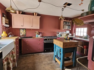 I just want to see small kitchens!