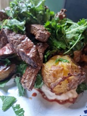 Meal planning, sharing recipes and ideas to make the weekly budget go further.