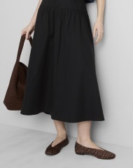 Would you wear black on your bottom half with a light coloured top for a more casual wedding?