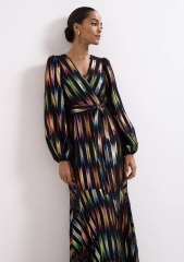 What to wear as mother of the bride for a quirky wedding