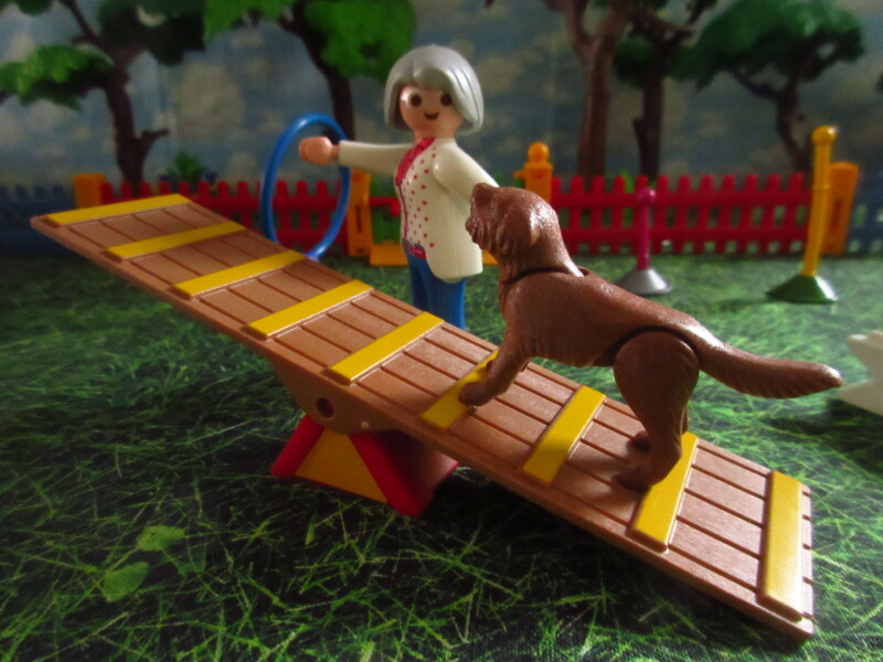 It's Springtime in Eastgate Park for the Playmobil people in our house...