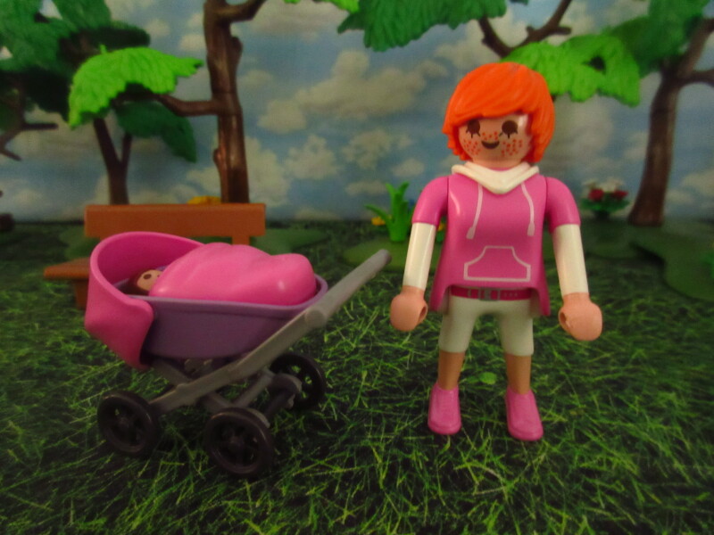 It's Springtime in Eastgate Park for the Playmobil people in our house...