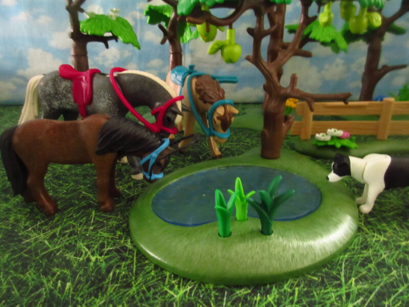 It's Springtime in Eastgate Park for the Playmobil people in our house...