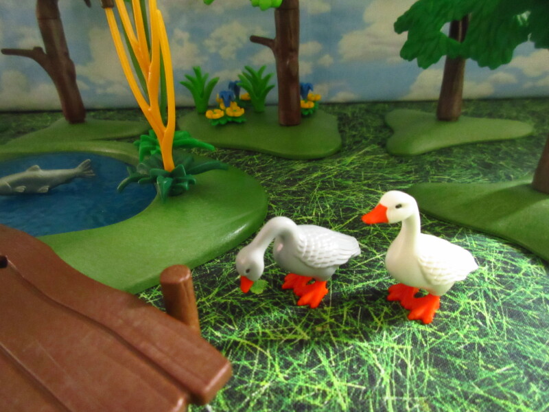 It's Springtime in Eastgate Park for the Playmobil people in our house...