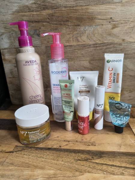 Beauty addicts thread: share empties, chucks and mindful buying tips