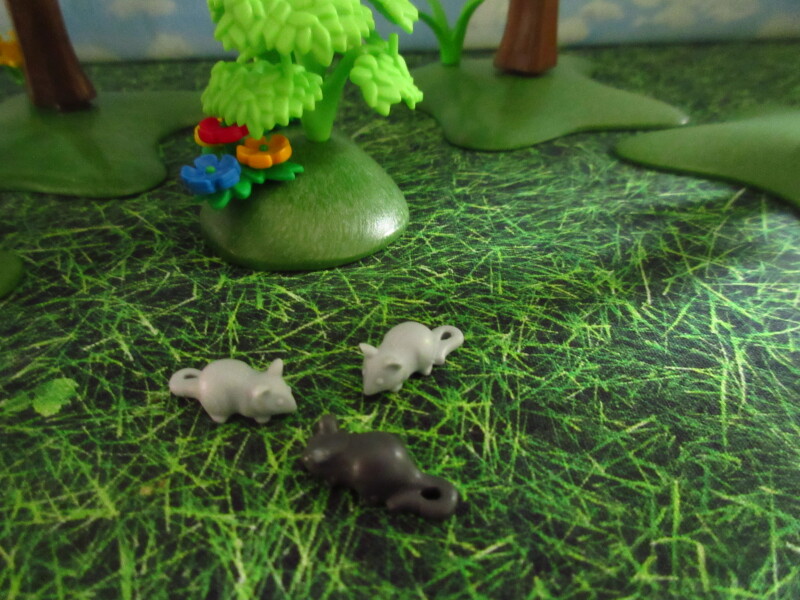 It's Springtime in Eastgate Park for the Playmobil people in our house...