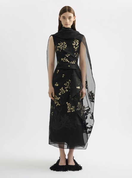 What should I wear to a black tie celebrity wedding?