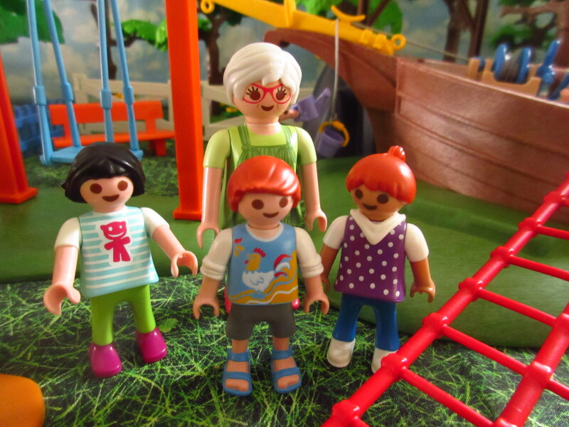 It's Springtime in Eastgate Park for the Playmobil people in our house...