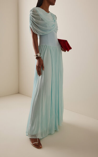 What should I wear to a black tie celebrity wedding?