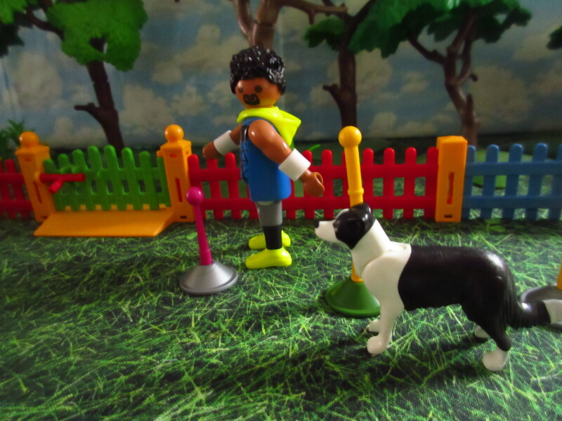 It's Springtime in Eastgate Park for the Playmobil people in our house...