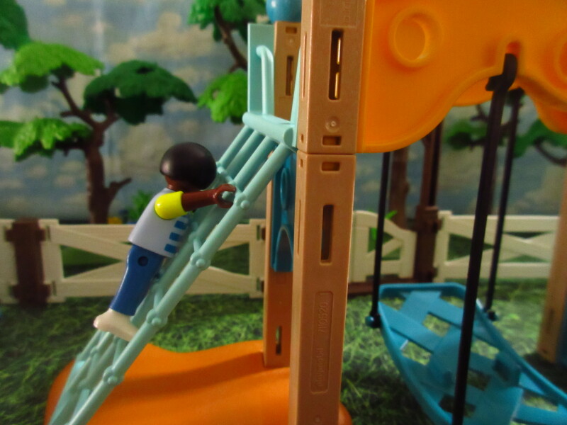 It's Springtime in Eastgate Park for the Playmobil people in our house...