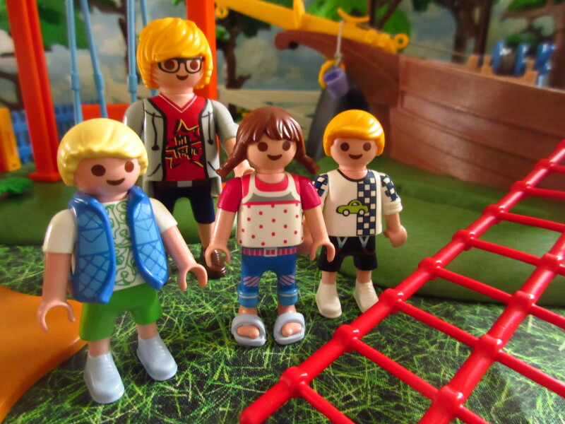 It's Springtime in Eastgate Park for the Playmobil people in our house...
