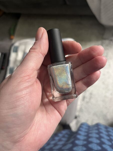I want to see your nails!