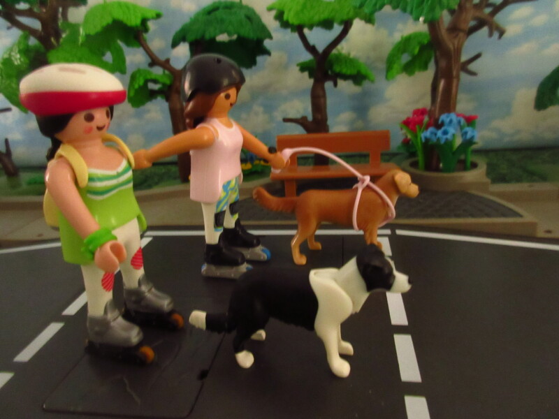 It's Springtime in Eastgate Park for the Playmobil people in our house...