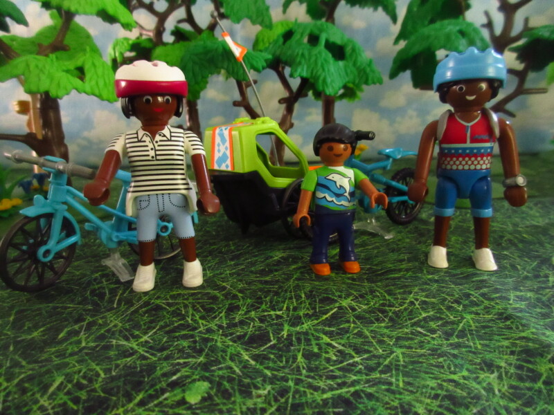 It's Springtime in Eastgate Park for the Playmobil people in our house...