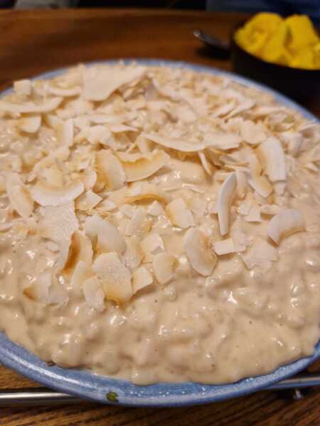 Meal planning, sharing recipes and ideas to make the weekly budget go further.