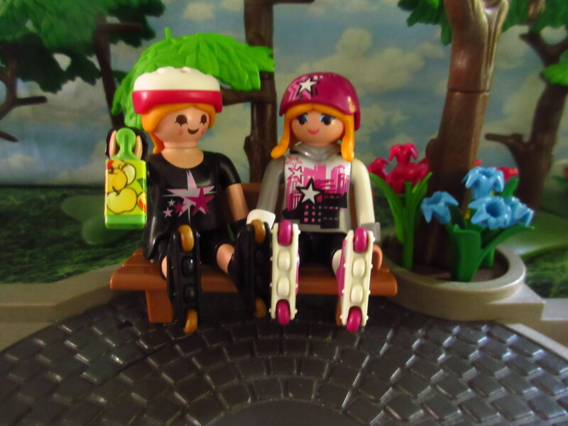It's Springtime in Eastgate Park for the Playmobil people in our house...