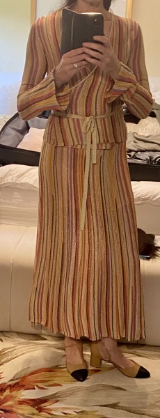 Which outfit would you wear to a wedding at a country house hotel?