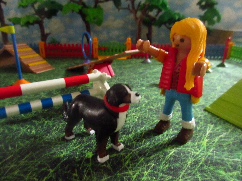 It's Springtime in Eastgate Park for the Playmobil people in our house...