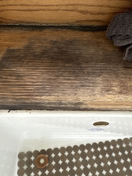 Re-sanding wooden worktop