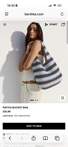 Tote bag for teenager on holiday